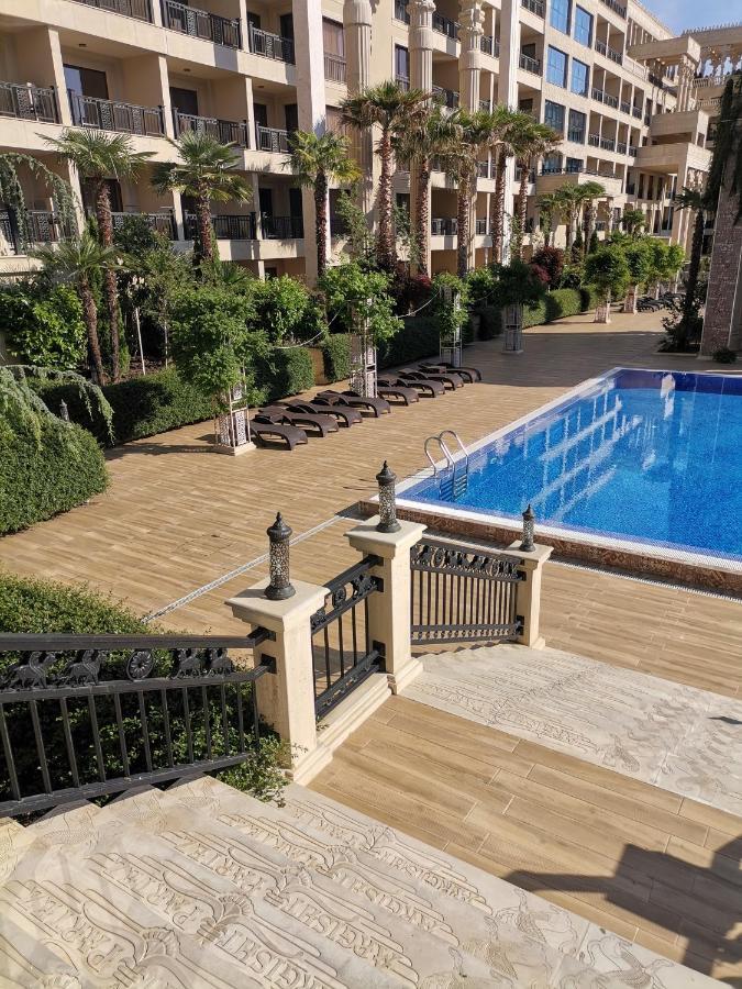 Argisht Luxury Apartment Golden Sands Bagian luar foto