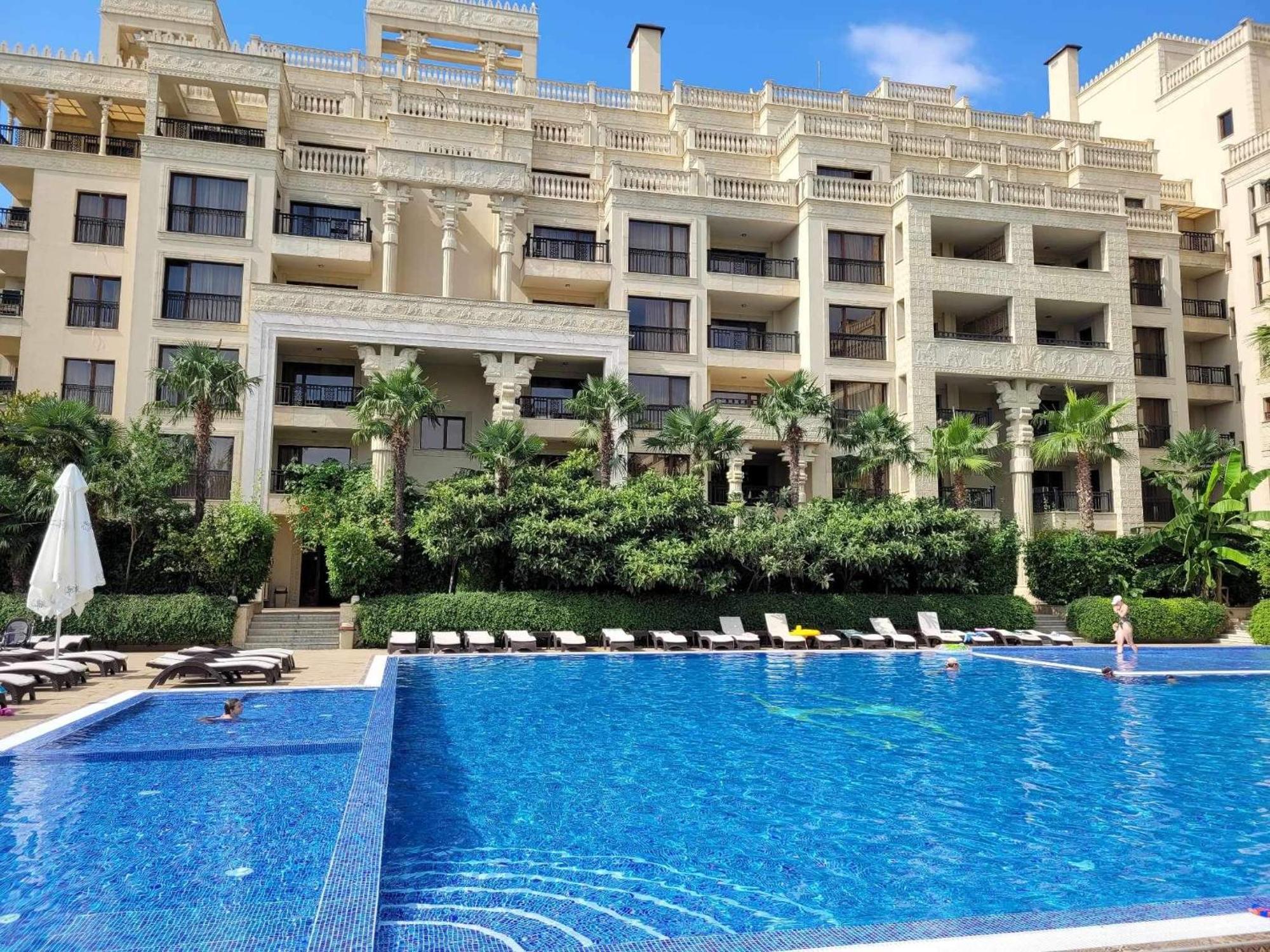 Argisht Luxury Apartment Golden Sands Bagian luar foto